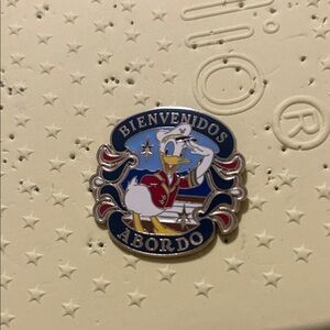 Donald Duck Pin